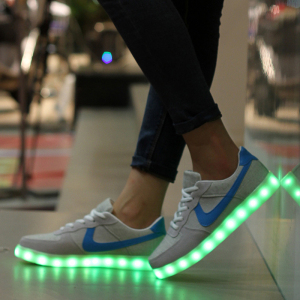 New Style Popular Unisex LED Light Sport Shoes Glow Running LED Shoes